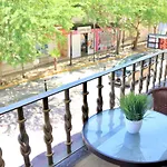 10 Avenue, 1 Min Walking To The 5 Av & Beach Suite 4